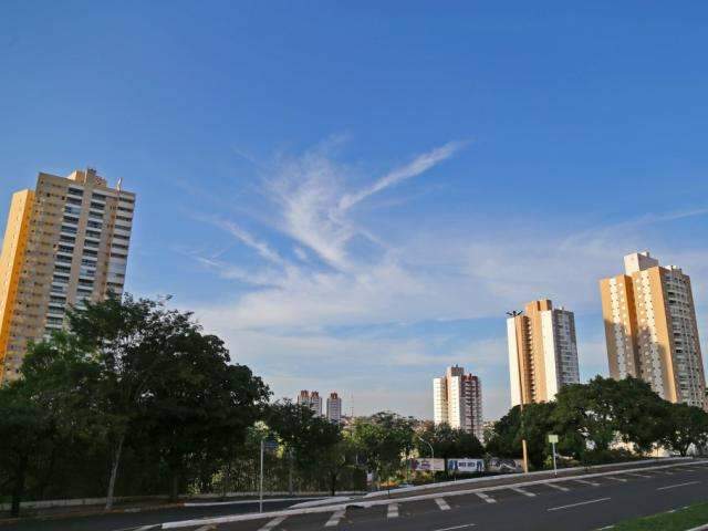 Fim de semana ser&aacute; de sol e chuvas nos fins de tarde pelo Estado 