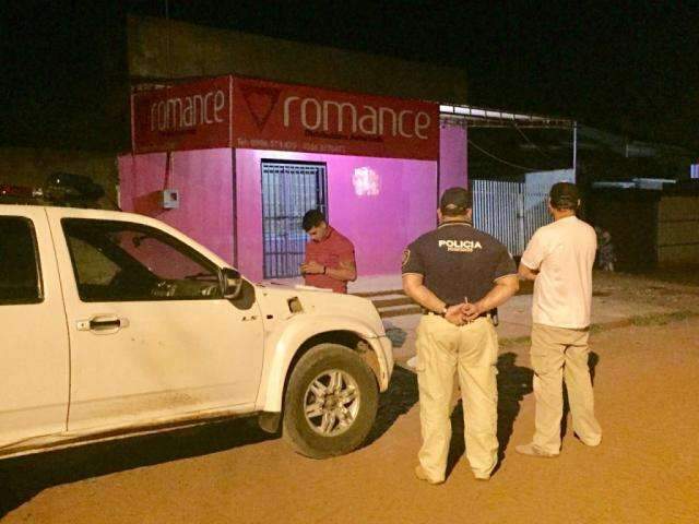 Jovem &eacute; baleado no peito ao reagir a assalto em frente a sua resid&ecirc;ncia 