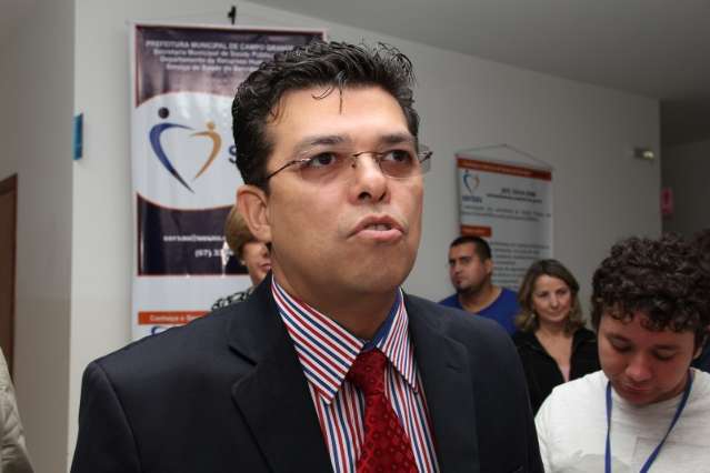 Prefeitura busca &ldquo;solu&ccedil;&atilde;o&rdquo; em SP para bancar reajuste de professores