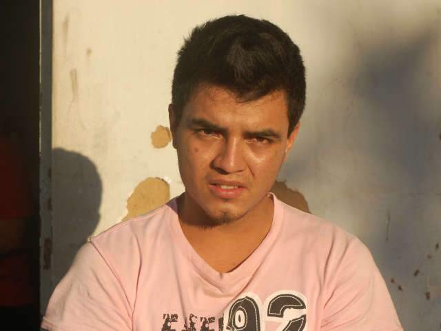  Pol&iacute;cia prende traficante com 35 papelotes de pasta base, no Jardim Saionara 
