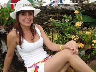 Secretária e estudante de Psicologia Janinha Pereira de Freitas, 37 anos, encontrada morta em sua casa em Minas Gerais. (Foto: Arquivo de Família)