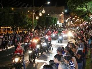 Evento levou público para as ruas em Nova Andradina (Foto: Divulgação)