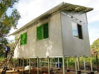 Casas adaptadas com materiais sustentáveis foram construídas na comunidade Barra do São Lourenço (Foto: divulgação / Ecoa)