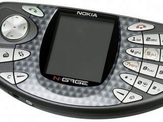 Em 2003 a Nokia inovava lançando o N-Gage, um híbrido de console e celular