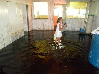 Algumas casas já estão inundadas. (Foto: Divulgação/Ecoa)