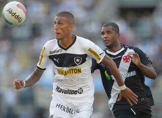 Botafogo e Vasco decidiram o título do primeiro turno do Campeonato Carioca (Foto: Lance)