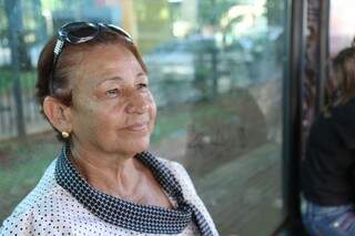 Conceição Ferreira, de 65 anos, diz que consegue lembrar exatamente como recebeu a notícia (Foto: Cleber Gellio)
