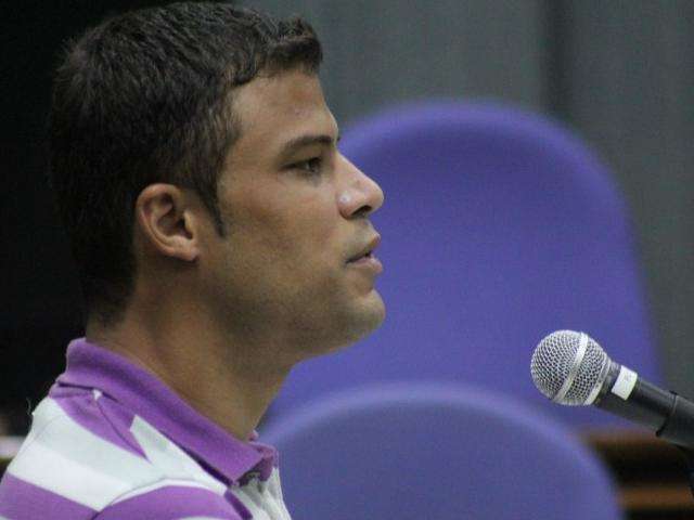 Condenado por homic&iacute;dio diz que trafica drogas e rouba, mas n&atilde;o matou