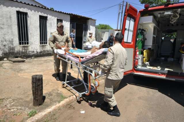 Ferido ap&oacute;s agress&atilde;o, foragido da Justi&ccedil;a busca ajuda em casa de fam&iacute;lia