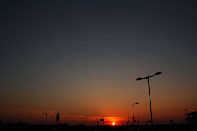 Dia amanhece com temperatura amena e previs&atilde;o &eacute; de sol entre poucas nuvens