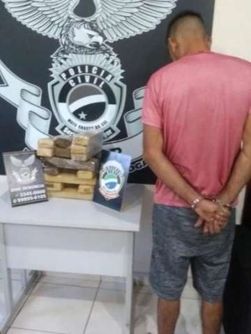 Integrante de fac&ccedil;&atilde;o aliada ao PCC &eacute; preso com maconha que iria para o Acre
