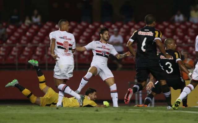 Copa do Brasil define tr&ecirc;s semifinalistas nesta quarta-feira 