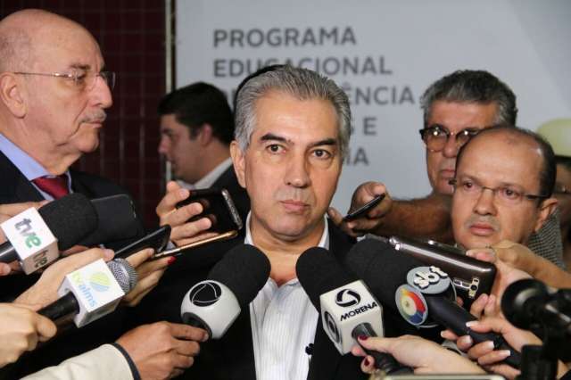 Governador entrega obra em escola estadual na cidade de Jaraguari
