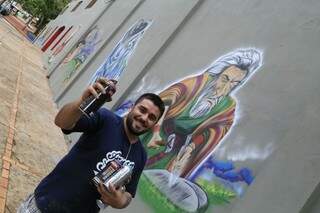 Grafiteiro cristão é chileno e sonhava com pintura em &quot;tela&quot; gigante como essas paredes. (Foto: Gerson Walber)