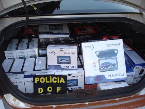  DOF apreende mercadorias contrabandeadas que seriam levadas para SP