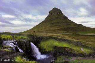 Montanha Kirkjufell, Islândia. (Foto: Karine Matos)