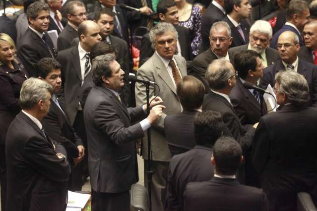 Articula&ccedil;&atilde;o de Moka garante urg&ecirc;ncia em vota&ccedil;&atilde;o de veto de Dilma