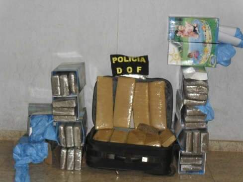  Pol&iacute;cia apreende 42 quilos de maconha em &ocirc;nibus intermunicipal 