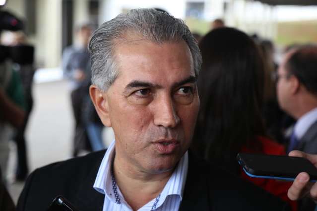 Governador se re&uacute;ne com secret&aacute;rios para discutir as metas de 2016