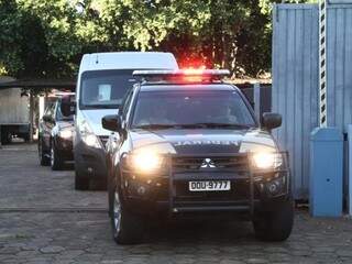 Polícia Federal durante a operação desta terça-feira (Foto: Marcos Ermínio)