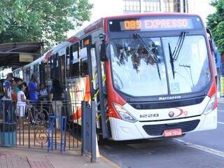 Prefeitura já prevê aumento nos valores de ônibus e do IPTU. (Foto: Arquivo).