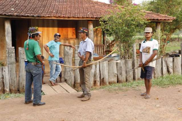 Ex&eacute;rcito cria barreiras e clima &eacute; tenso nas fazendas de Ant&ocirc;nio Jo&atilde;o
