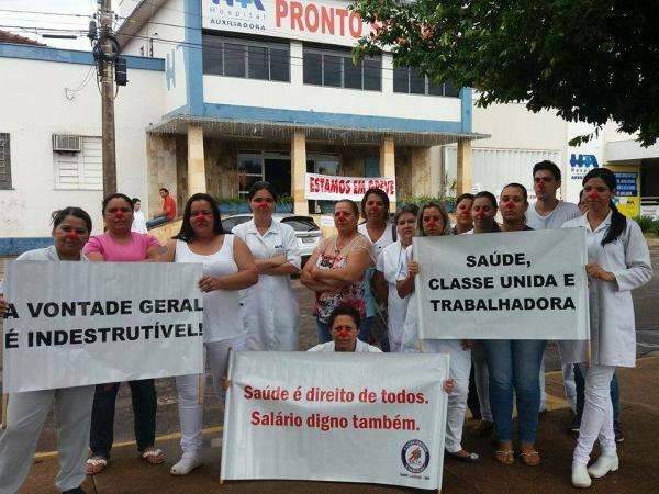 Funcion&aacute;rios n&atilde;o aceitam proposta de hospital e mant&ecirc;m greve