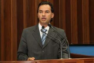 Deputado estadual Marquinhos Trad durante sessão de hoje (Foto: Wagner Guimarães/Assembleia Legislativa)