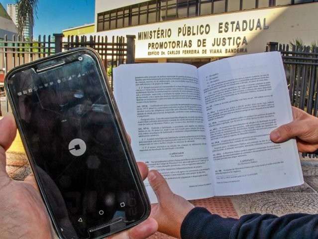 Justi&ccedil;a rejeita recurso da prefeitura e mant&eacute;m suspenso decreto da Uber