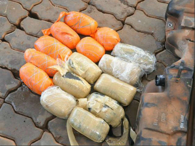  PM encontra 14,9 kg de haxixe escondidos em tanque de combust&iacute;vel