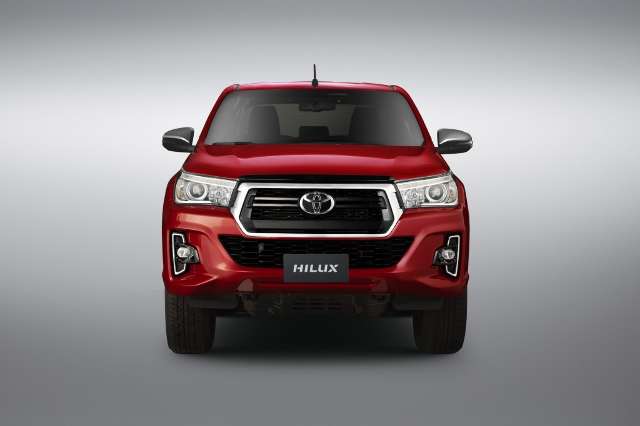 Toyota Hilux 2019 chega com visual renovado - Veículos - Campo