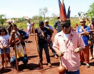 Índios em área de 12 mil hectares, que seria desocupada  por ordem da Justiça. (Foto: Eliel Oliveira)