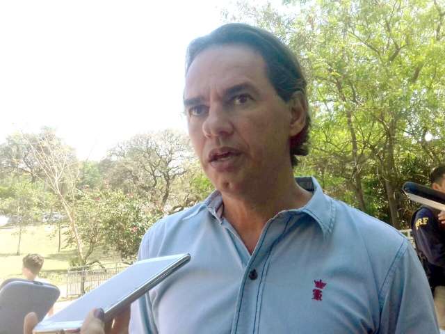 Prefeito estuda nova forma de cobrar imposto de motoristas de Uber