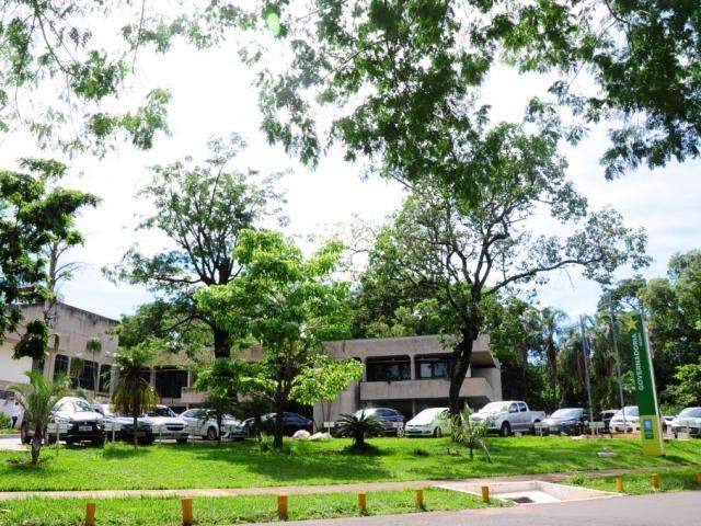Estado divulga mais R$ 8,4 milh&otilde;es em contratos de pavimenta&ccedil;&atilde;o