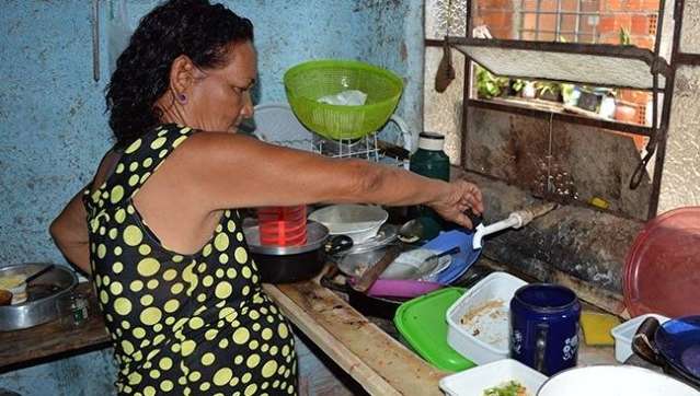 Moradores est&atilde;o sem &aacute;gua h&aacute; quatro dias e Sanesul garante retorno amanh&atilde;