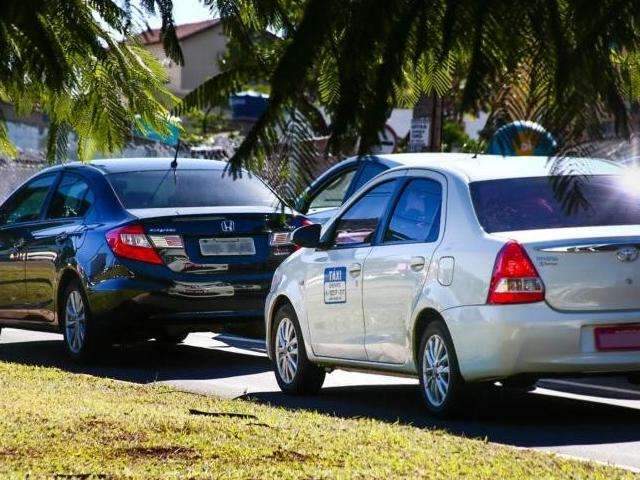 Motoristas prometem guerra judicial contra limite municipal para Uber