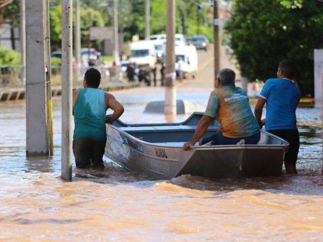 Com rio 9 metros acima do normal, Aquidauana decreta situa&ccedil;&atilde;o de emerg&ecirc;ncia