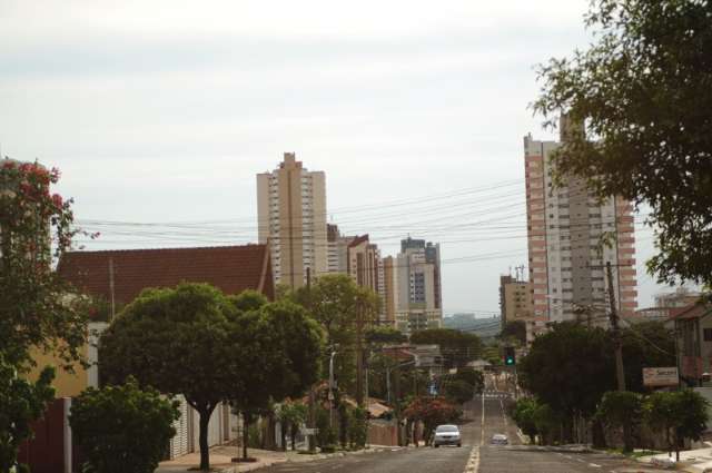 Domingo amanhece com temperatura de 24&ordm;C e umidade de 53%