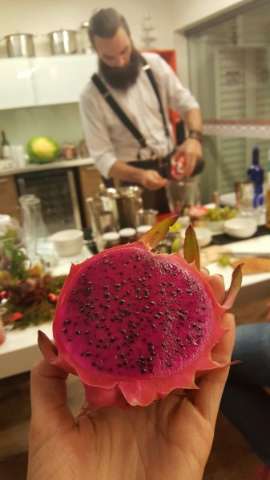 Frozen, drink refrescante de pitaya tem a cor do ver&atilde;o e &eacute; perfeito para a ceia