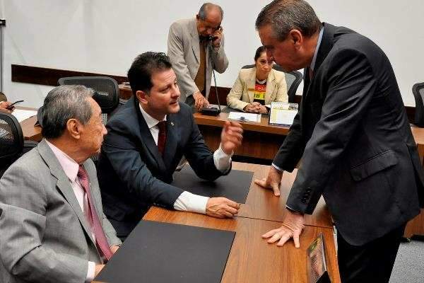 Deputados aprovam cadastro fiscal provis&oacute;rio para assentados