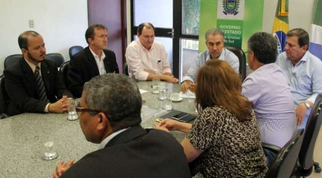 Governo pretende entregar at&eacute; o fim do ano obra de pavimenta&ccedil;&atilde;o de rodovia