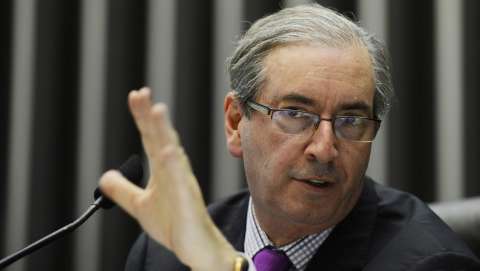 Polícia Federal cumpre 53 mandados contra Cunha, ministros e senador