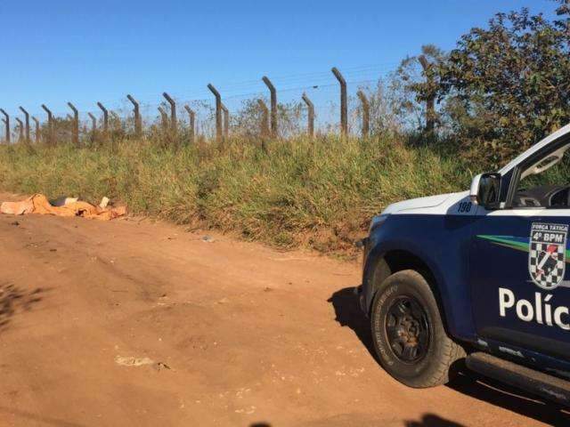 Fronteira em guerra: homem &eacute; executado e jogado perto de aeroporto