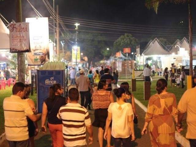 UCE afirma que cumpre lei e que emiss&atilde;o de carteira do estudante &eacute; segura