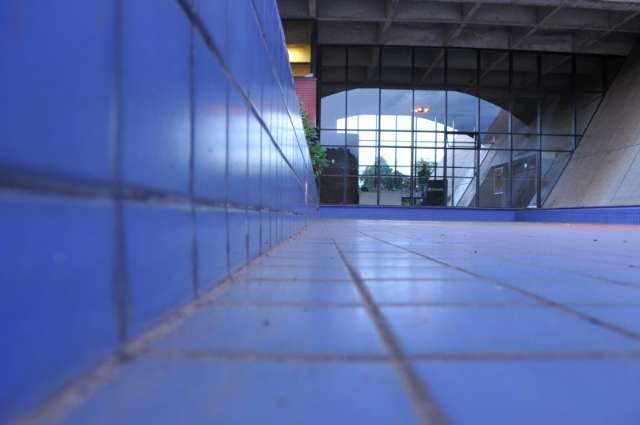 Reforma &eacute; interrompida e Centro de Conven&ccedil;&otilde;es ganha ares de abandono