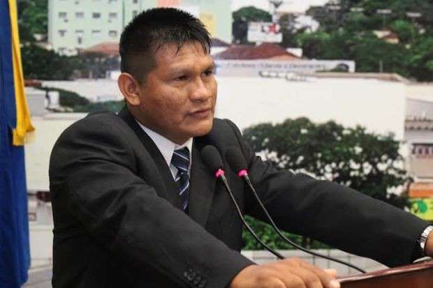 Pol&iacute;cia vai investigar den&uacute;ncia de inj&uacute;ria racial contra vereador ind&iacute;gena