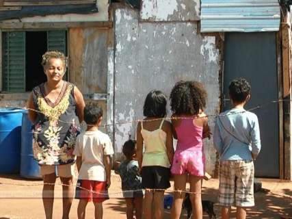 Justiça dá prazo para 413 famílias deixarem área invadida às margens da BR-262