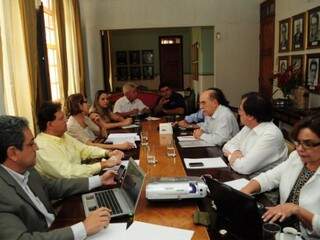 Equipes de transição, durante reunião na última segunda-feira. (Foto: Rodrigo Pazinato)