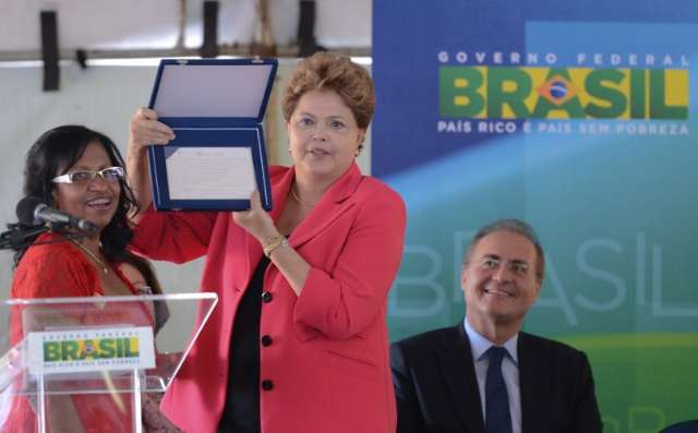 No segundo m&ecirc;s do mandato, tucano recebe Dilma em MS na pr&oacute;xima ter&ccedil;a