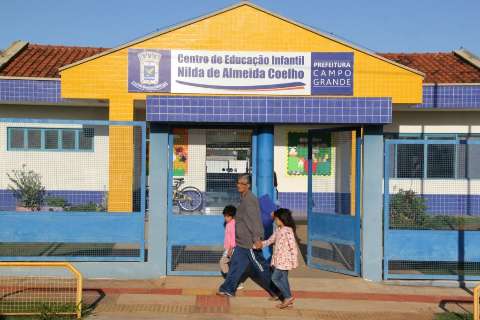 Escola fechada e saída antecipada prejudicam alunos em dia de greve 
